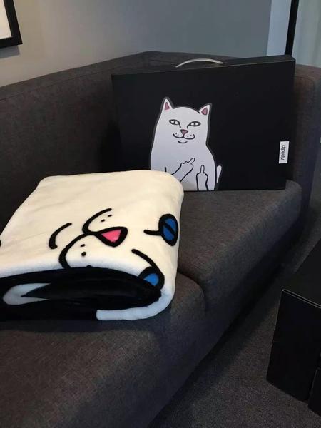 Cartoon Cat Blanket Warm Blanket on Sofa/Bed/Plane Travel Plaids Coral Fleece Warm Throw Blankets 150/200cm Carpet