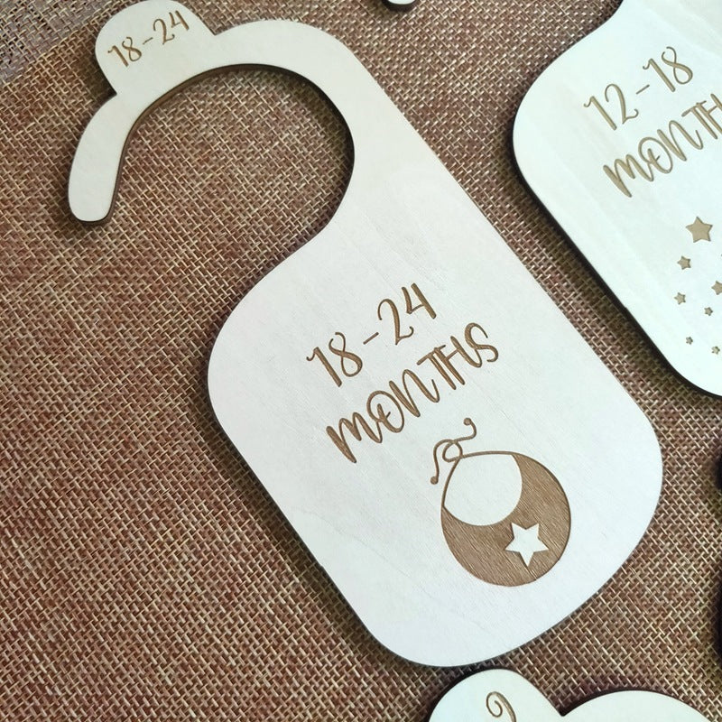 7 Pack Wooden Baby Hangers Nursery Closet Clothes Size Divider Single Sided Wooden Closet Divider