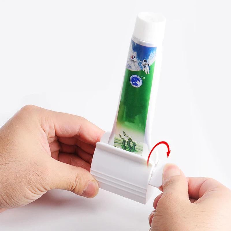 New Bathroom Accessories Toothpaste Squeezer Tooth Paste Dispenser Tube Squeezer Facial Cleanser Press Rolling Holder for Kids